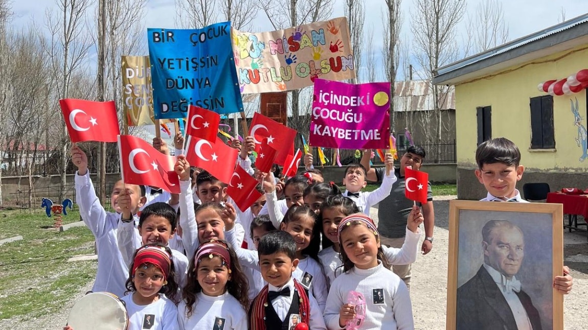 23 NİSAN ULUSAL EGEMENLİK VE ÇOCUK BAYRAMI KUTLU OLSUN!